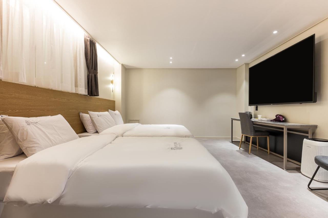 Hotel Lium Cheonan Exterior photo