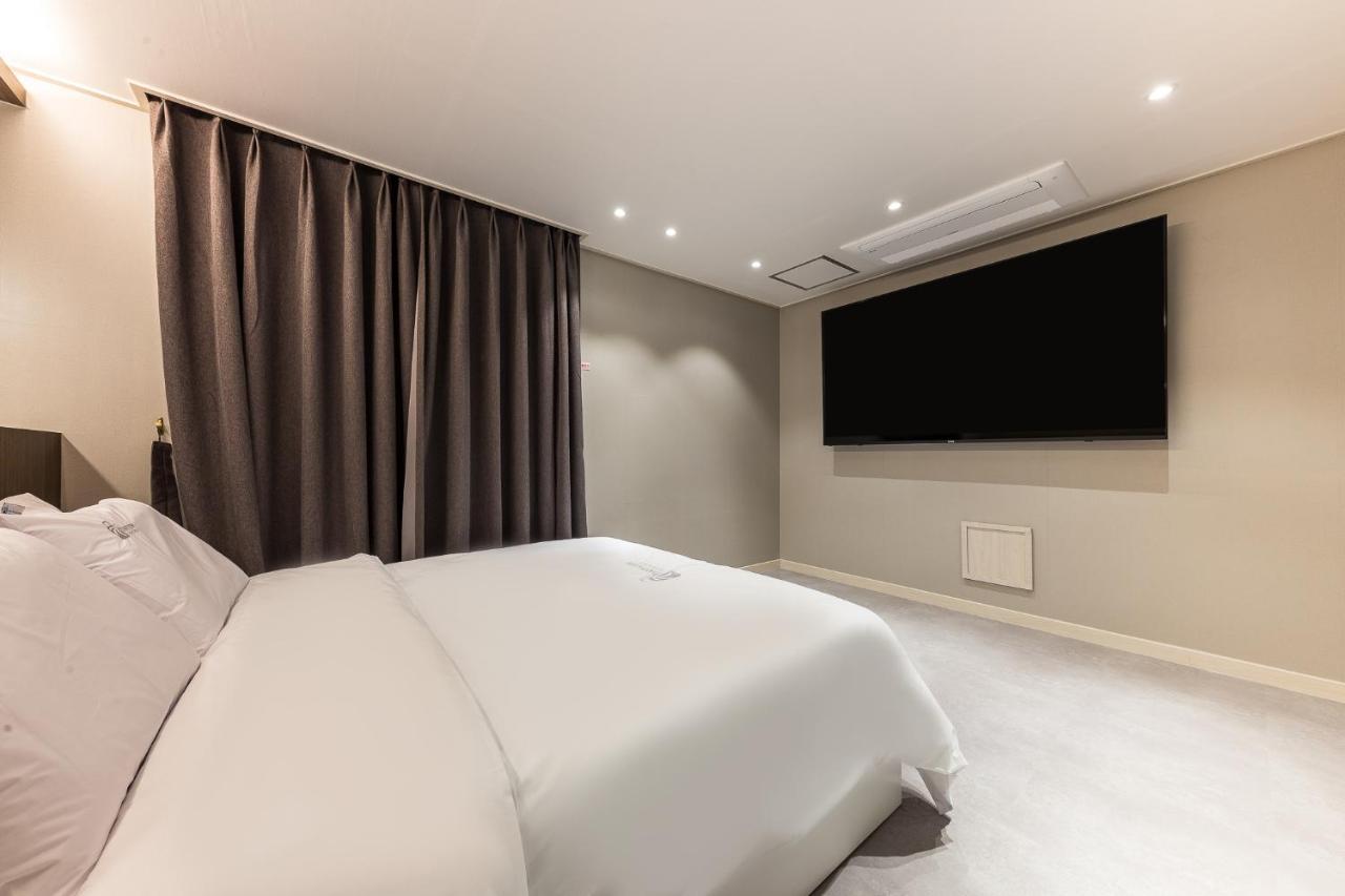 Hotel Lium Cheonan Exterior photo
