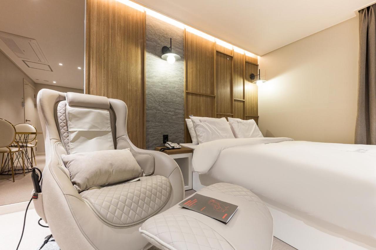Hotel Lium Cheonan Exterior photo